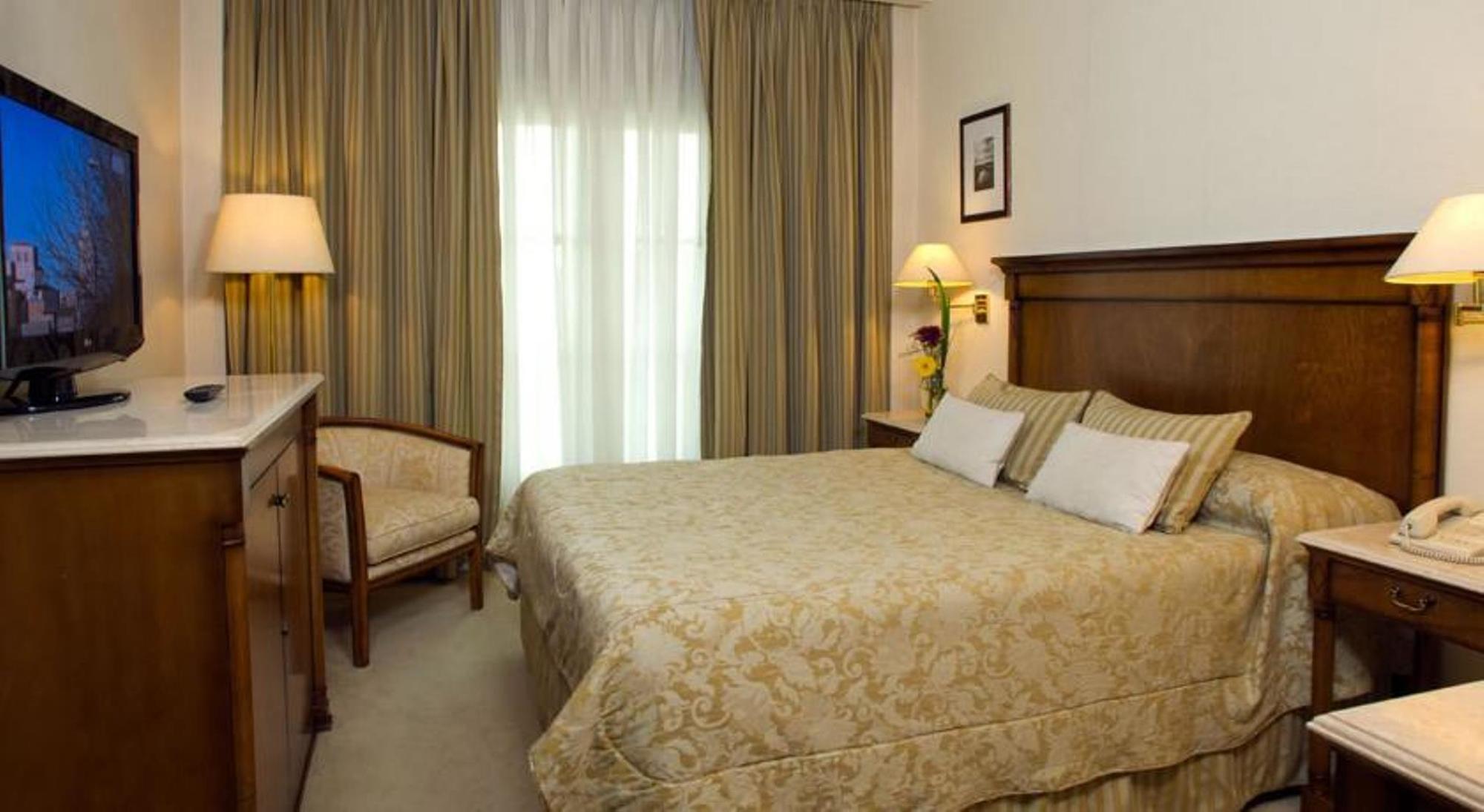 Howard Johnson Hotel 9 De Julio Avenue Буенос-Айрес Екстер'єр фото